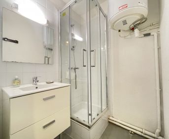 en location saisonnière Studio cabine Sète