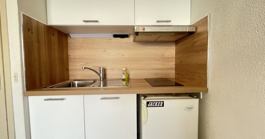 en location saisonnière Studio cabine Sète