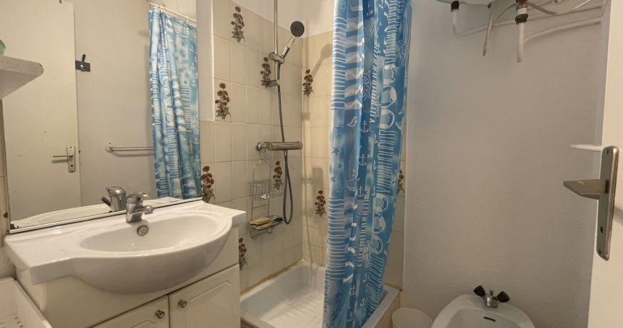 en location saisonnière Studio cabine Sète