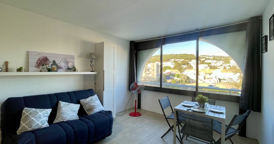 en location saisonnière Studio cabine Sète