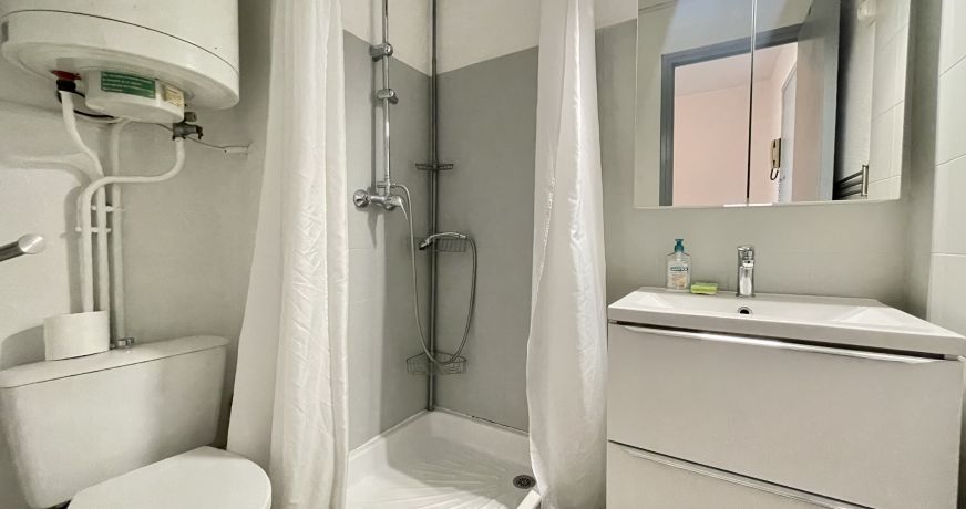 en location saisonnière Studio cabine Sète