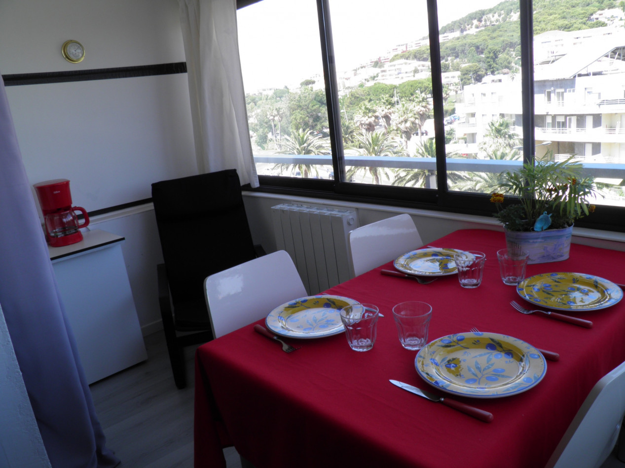 en location saisonnière Studio cabine Sète - Photo 2