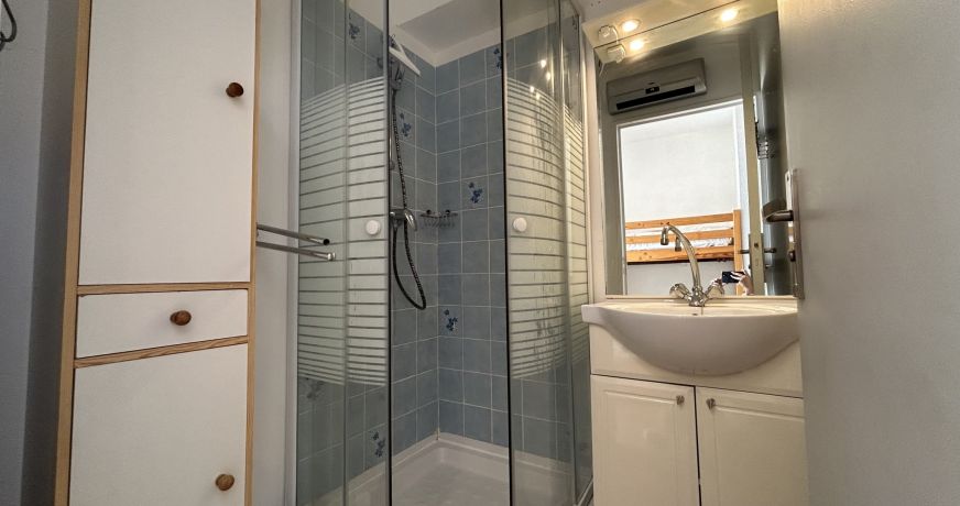 en location saisonnière Studio cabine Sète