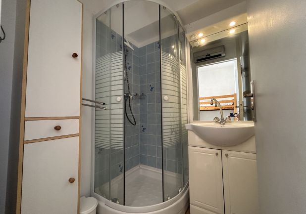 en location saisonnière Studio cabine Sète