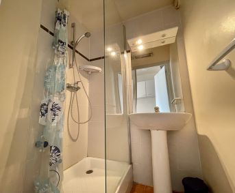 en location saisonnière Studio cabine Sète