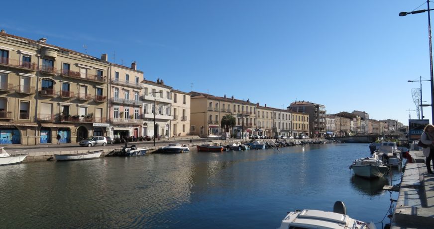 en location saisonnière Studio cabine Sète