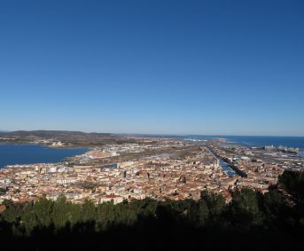 en location saisonnière Studio cabine Sète