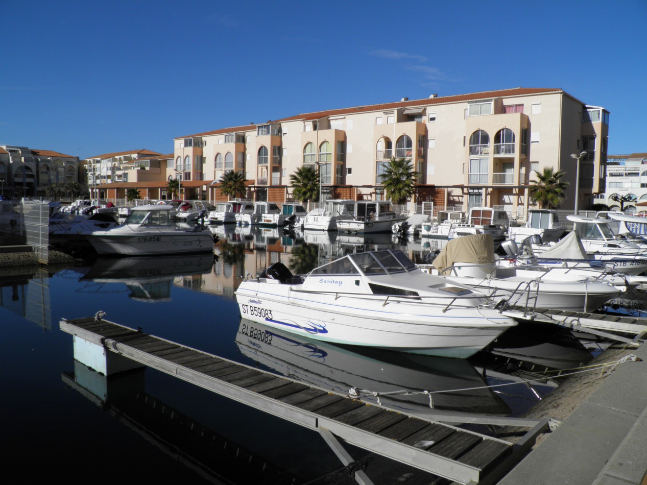en location saisonnière Appartement Sète - Photo 9