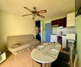 en location saisonnière Studio cabine Sète