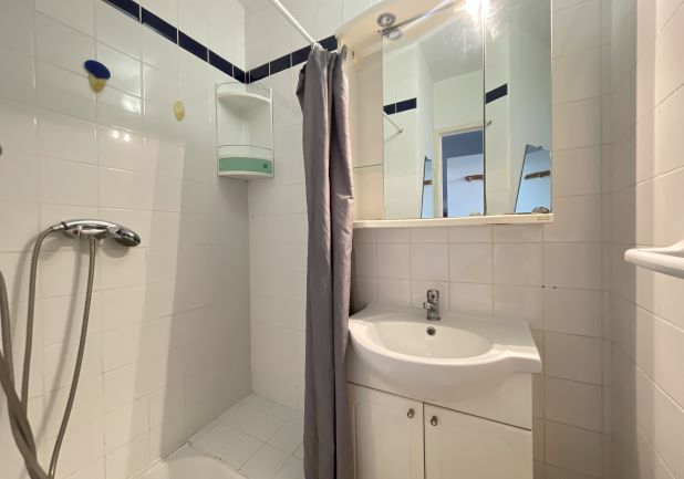 en location saisonnière Studio cabine Sète