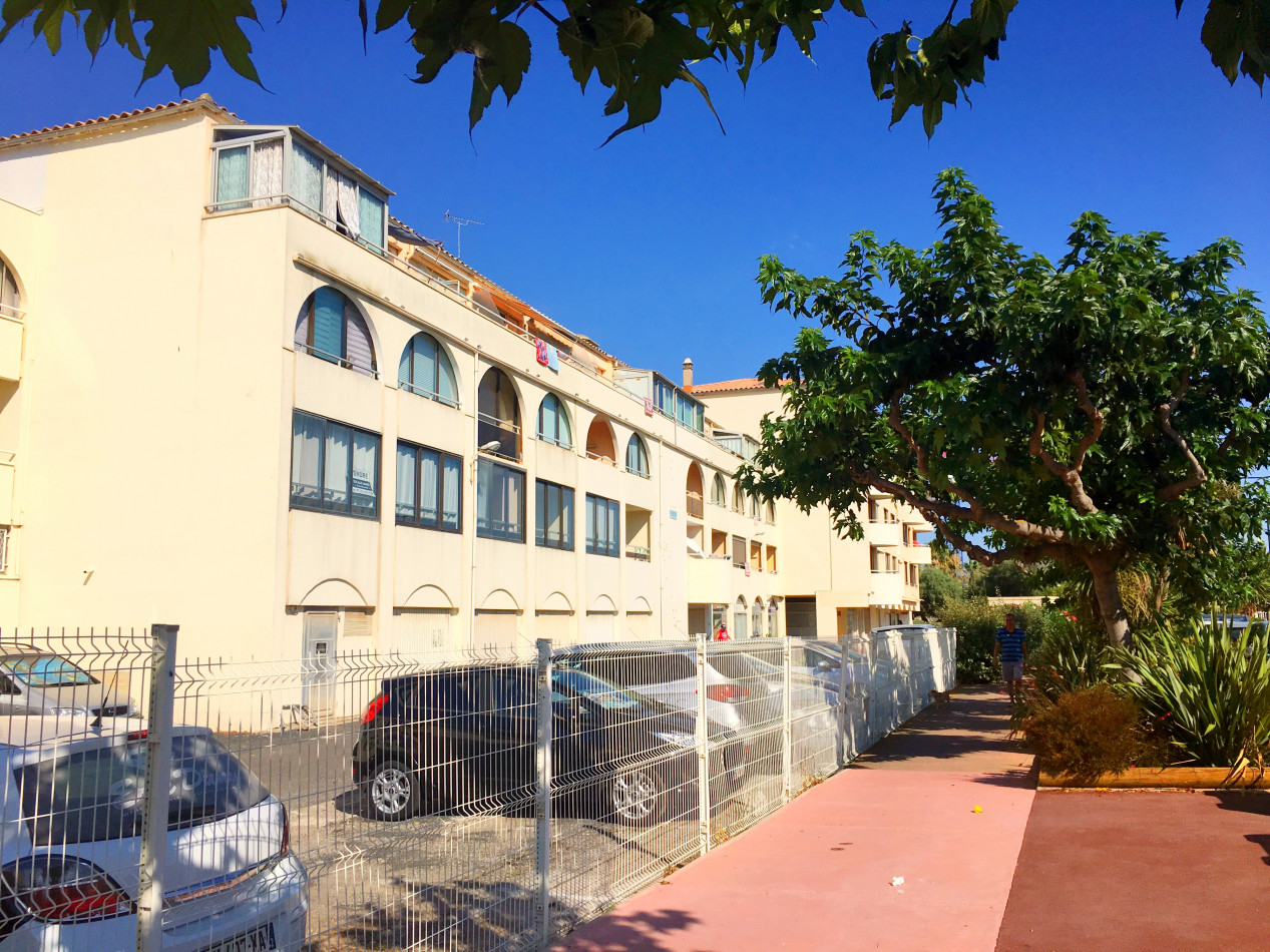 en location saisonnière Appartement Sète - Photo 9