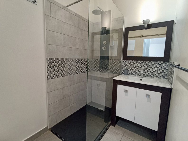 en location saisonnière Appartement Sète - Photo 6