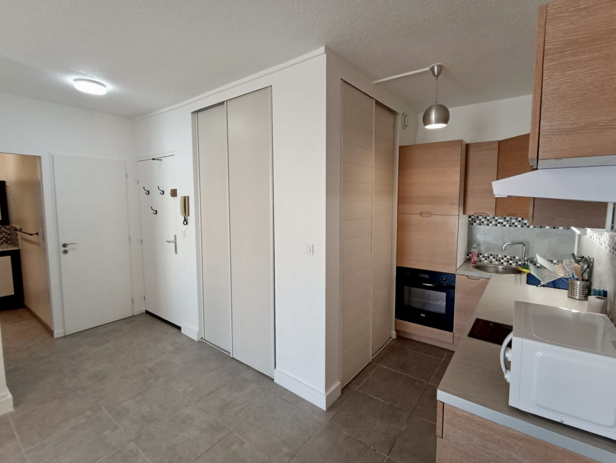 en location saisonnière Appartement Sète - Photo 11