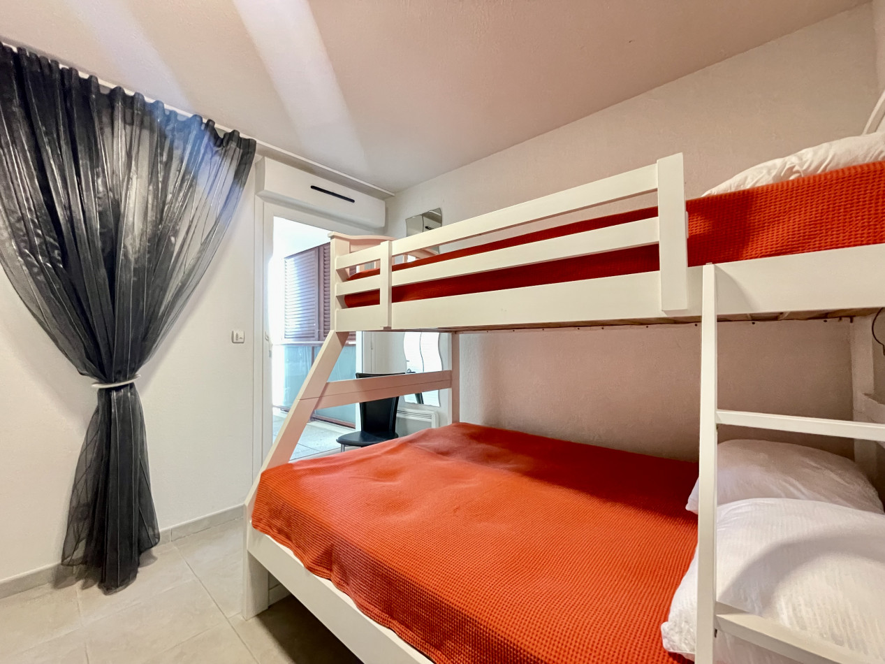 en location saisonnière Appartement Sète - Photo 9