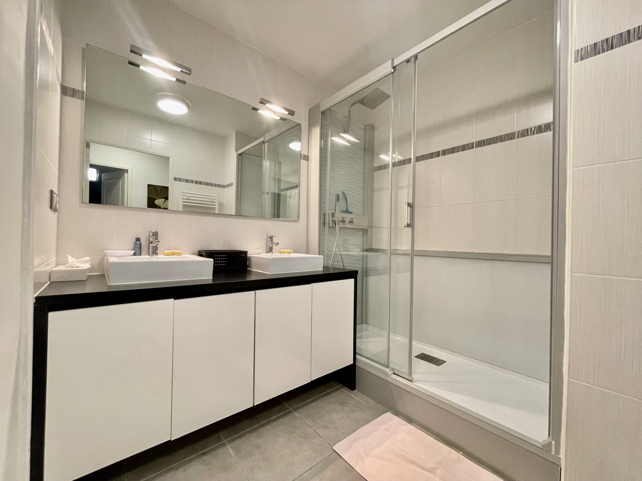 en location saisonnière Appartement Sète - Photo 6