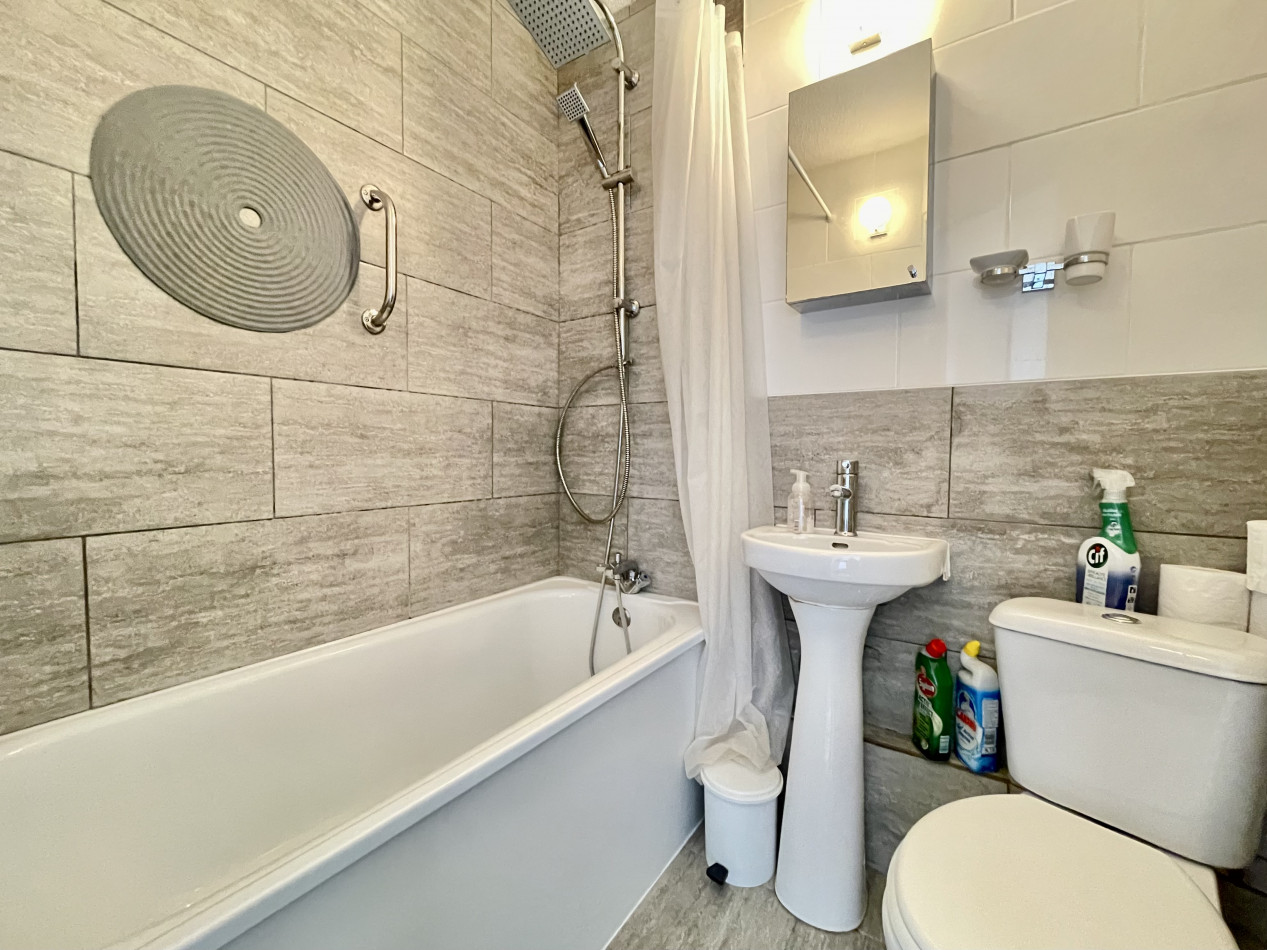 en location saisonnière Appartement Sète - Photo 10