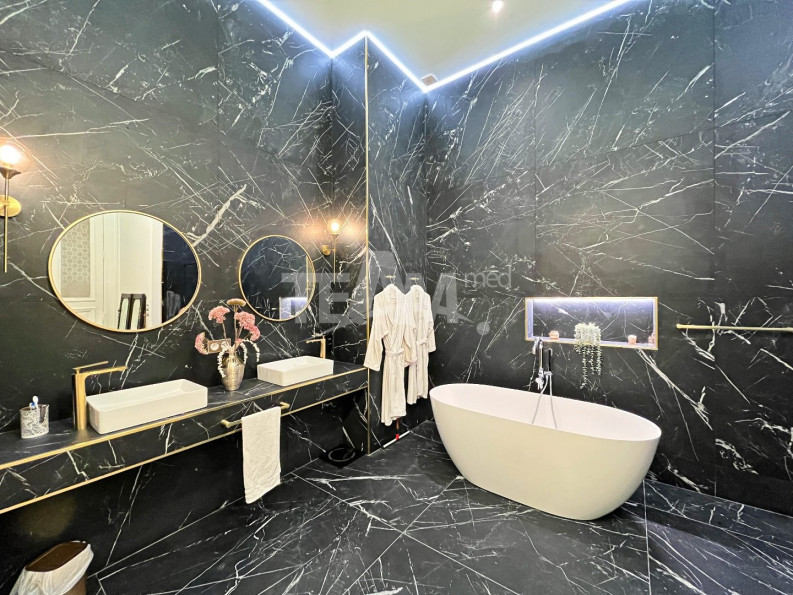 vente Appartement haussmannien SÈte - Photo 2
