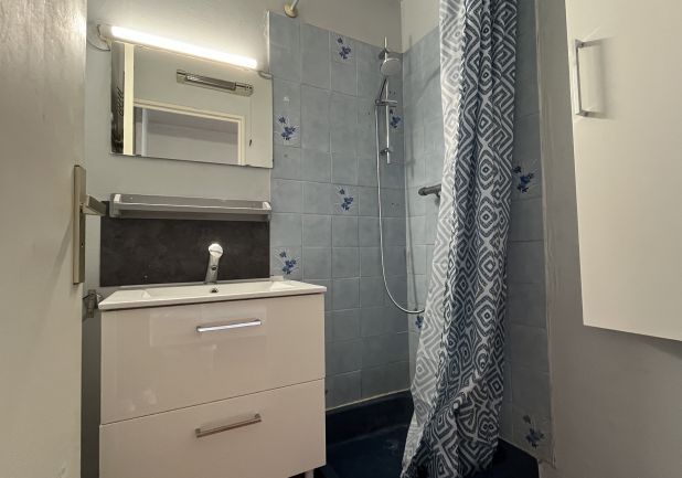 en location saisonnière Studio cabine Sète