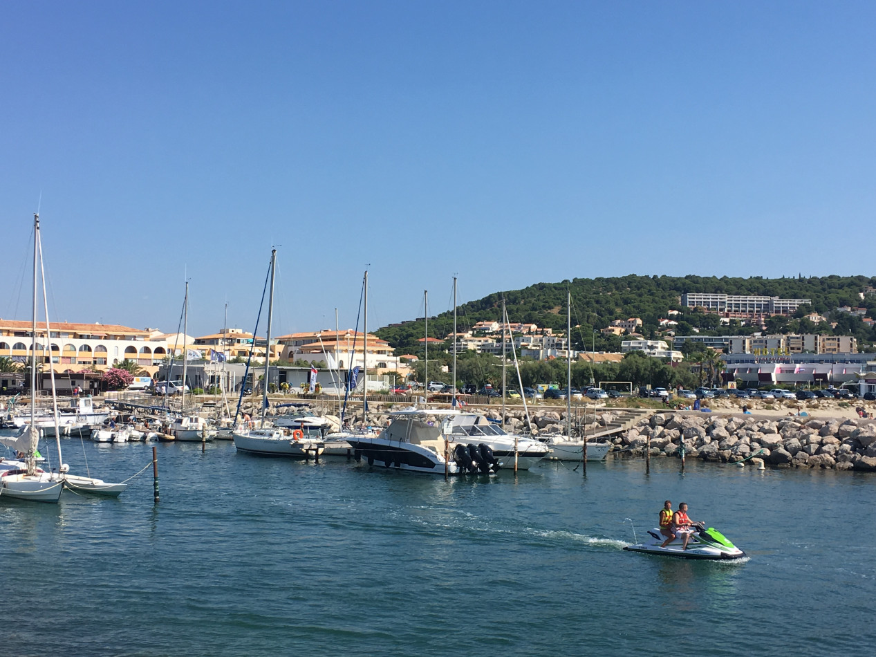 en location saisonnière Appartement Sète - Photo 18