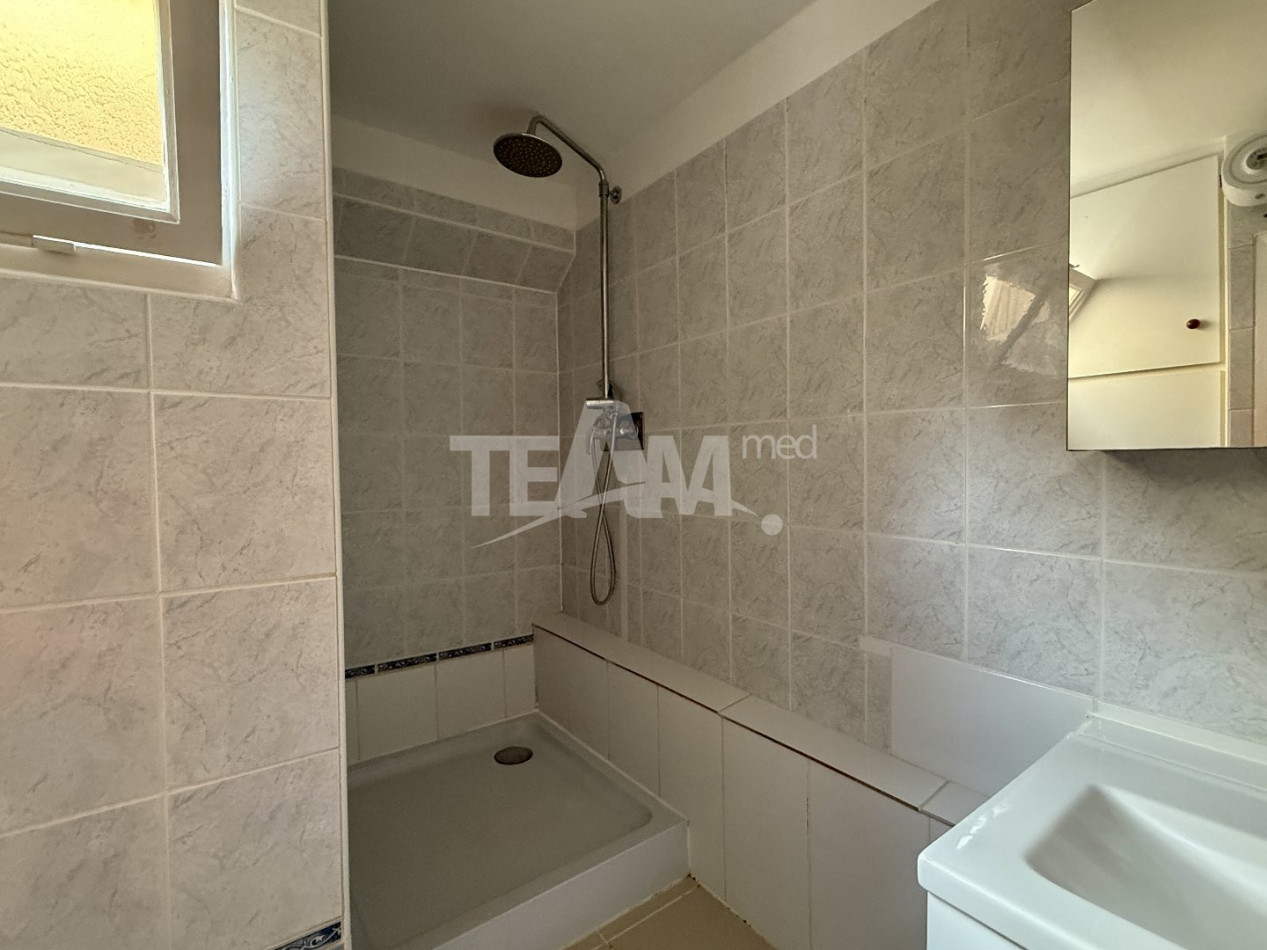 location Appartement rénové Sete - Photo 9