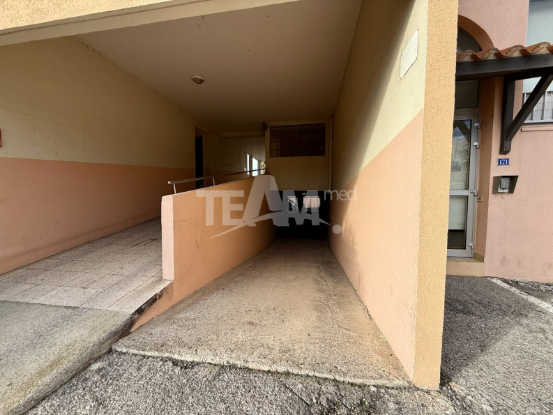 vente Garage Sete - Photo 3