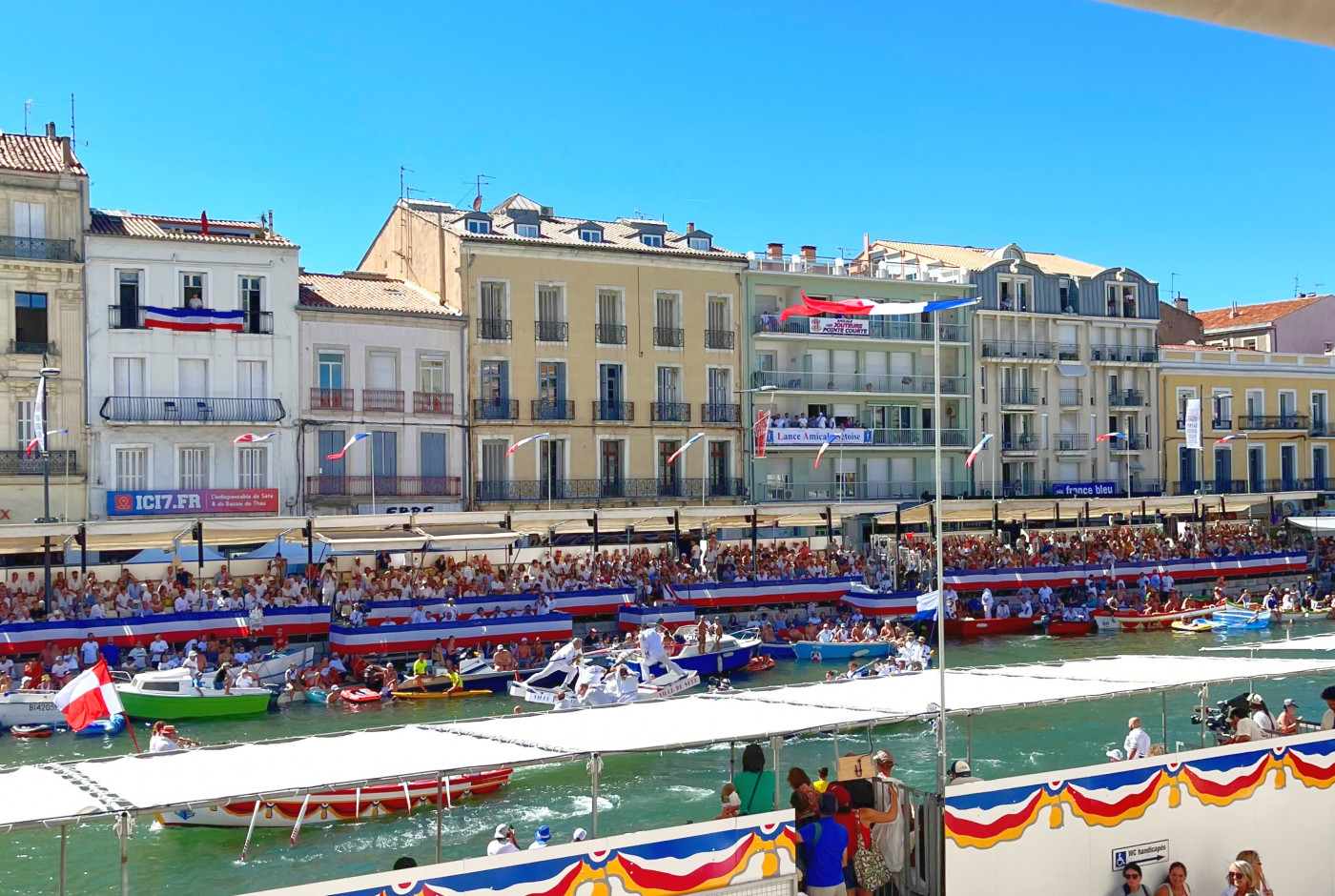 en location saisonnière Appartement Sète - Photo 10