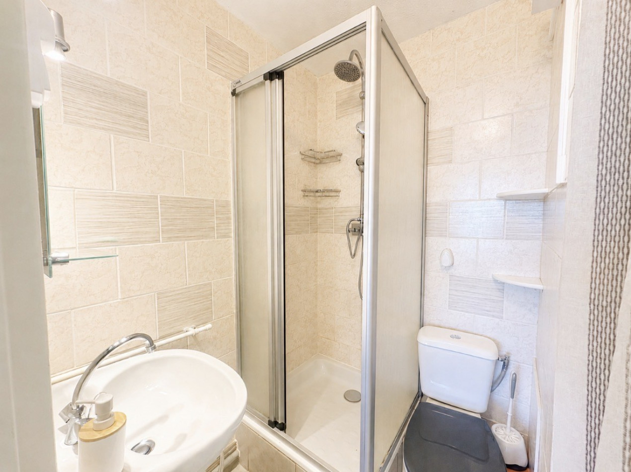 en location saisonnière Appartement Sète - Photo 5