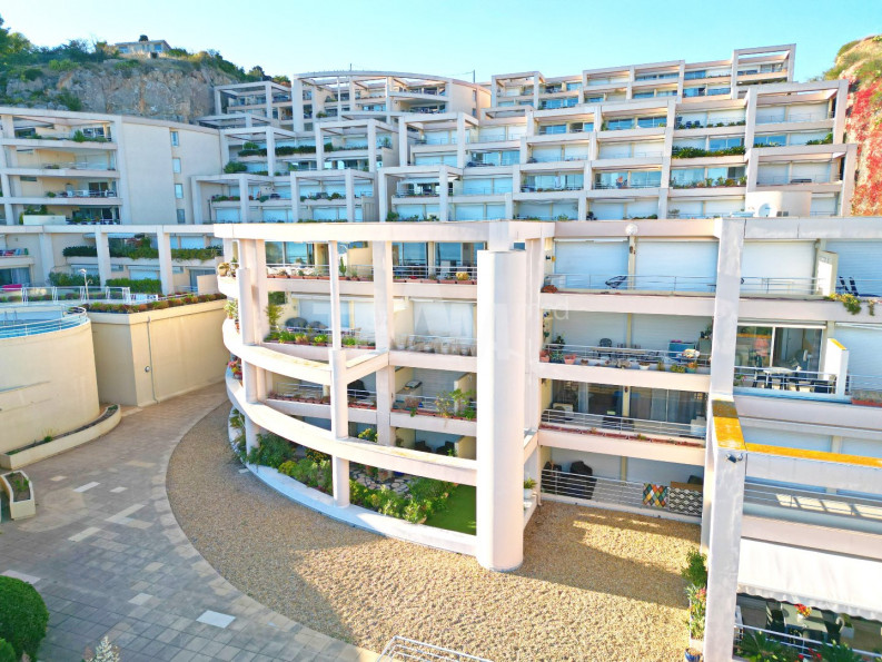 vente Garage Sete - Photo 1