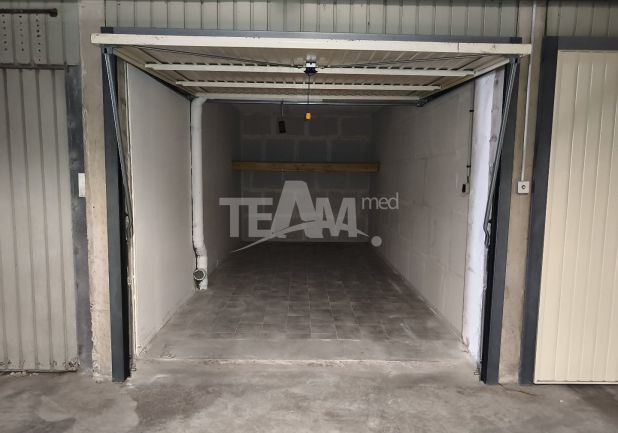location Garage Sete
