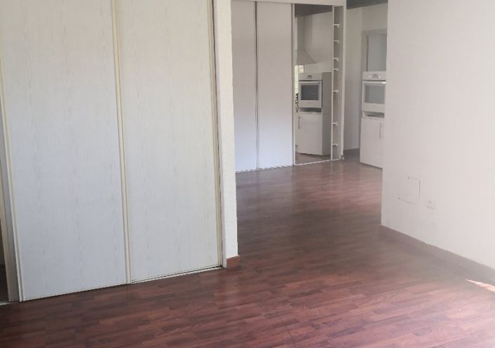 location Appartement Vias