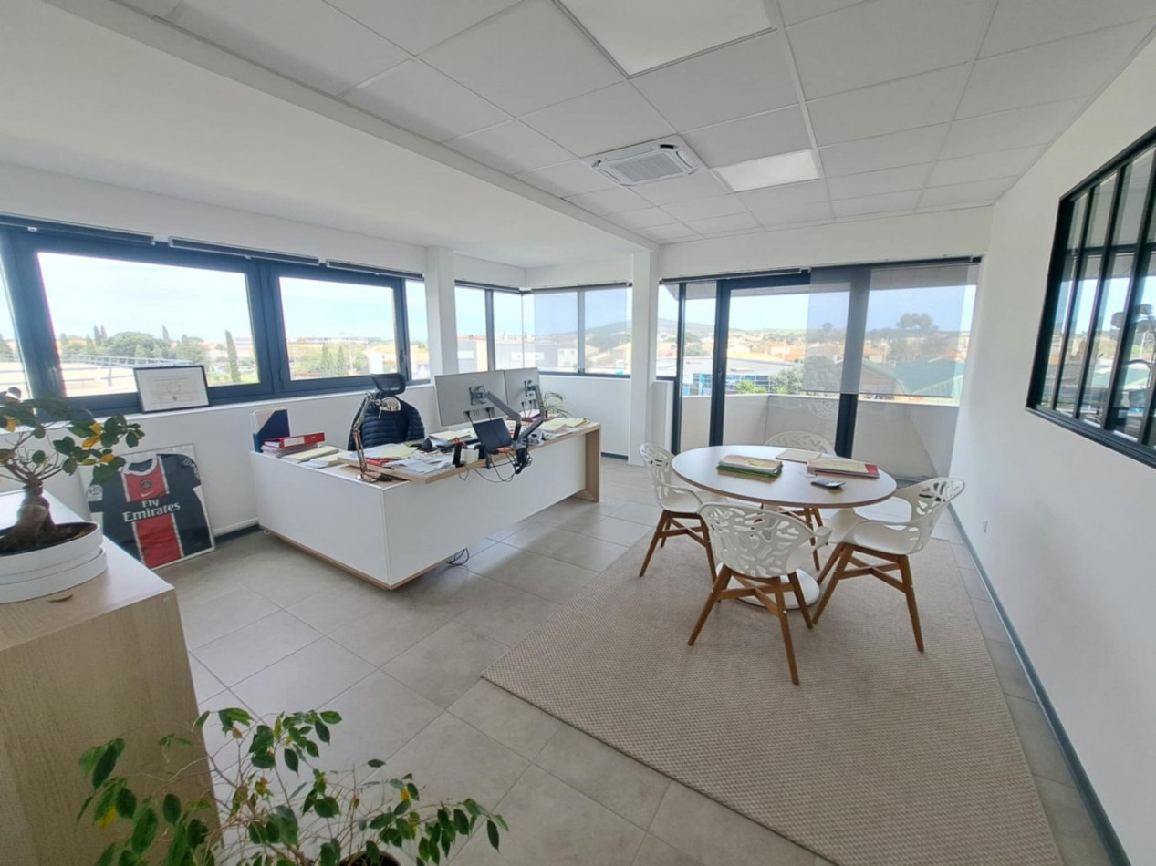 location Local commercial Agde - Photo 2