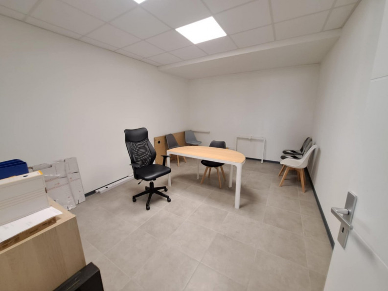 location Local commercial Agde - Photo 4