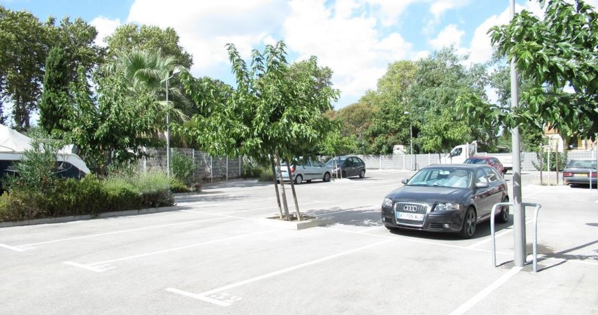 location Parking extérieur Villeneuve Les Beziers