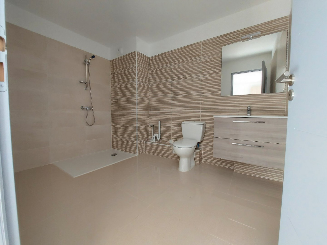 location Appartement Vias-plage - Photo 5