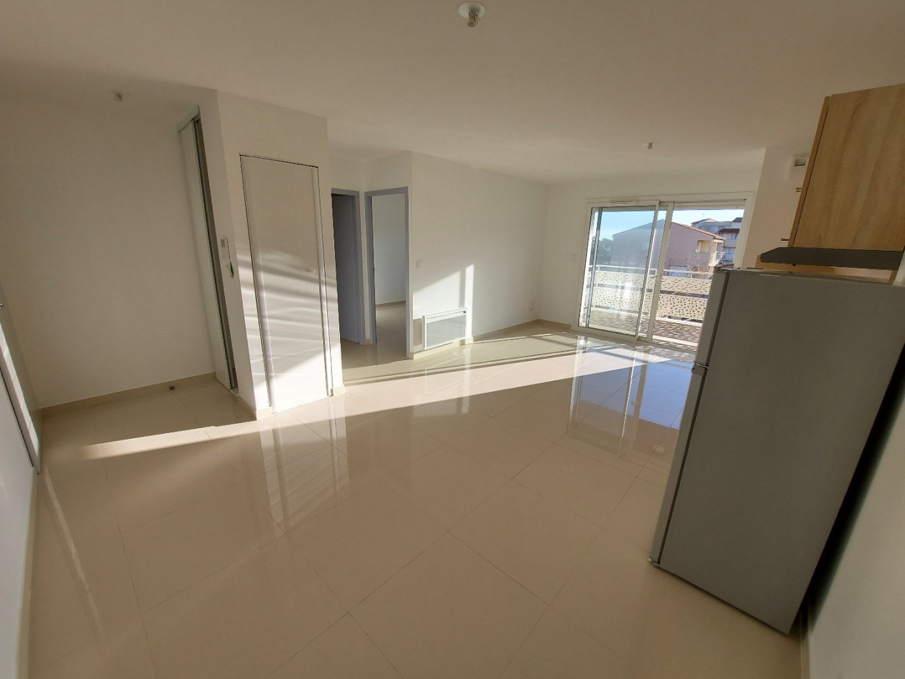 location Appartement Vias-plage - Photo 2