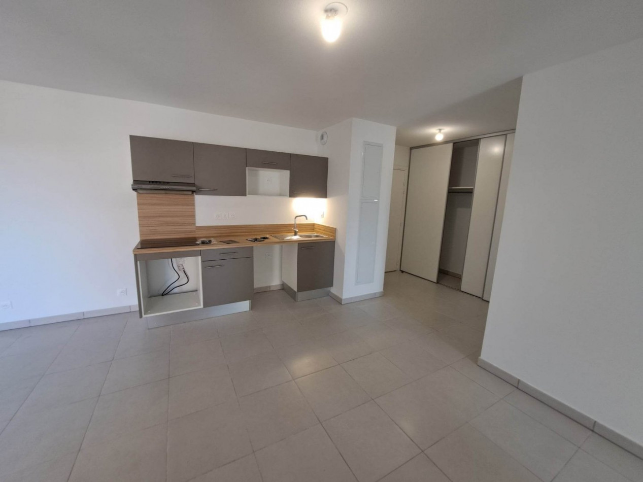 location Appartement Vias - Photo 5