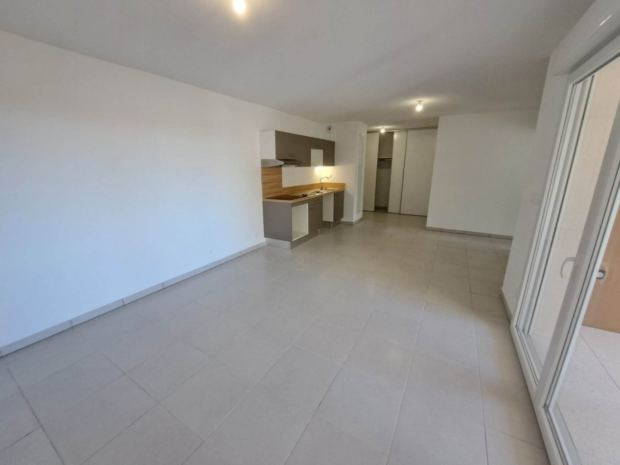 location Appartement Vias - Photo 4