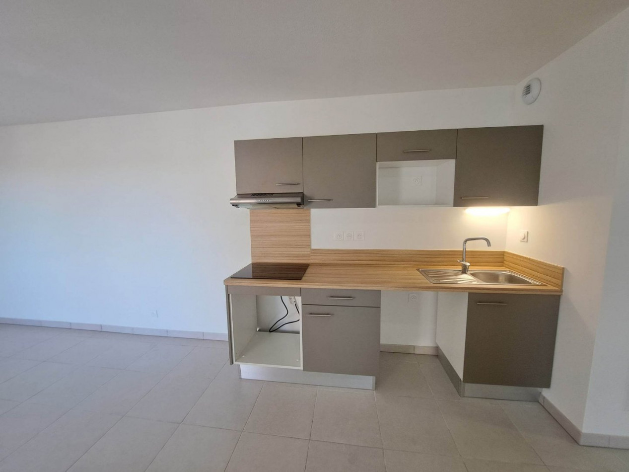 location Appartement Vias - Photo 7