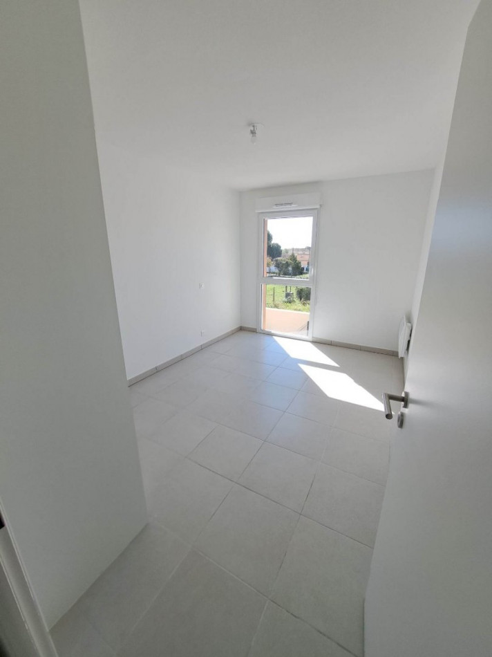 location Appartement Vias - Photo 10