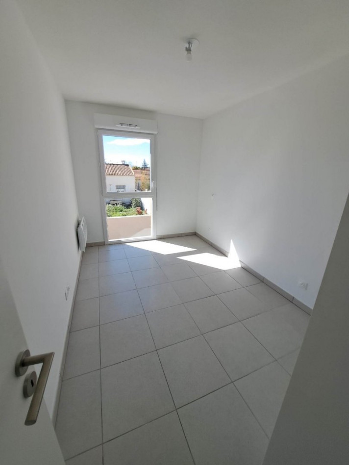 location Appartement Vias - Photo 11