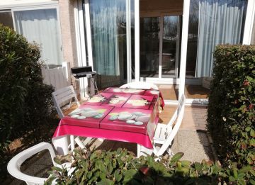 for seasonal lettings Studio cabine Marseillan Plage