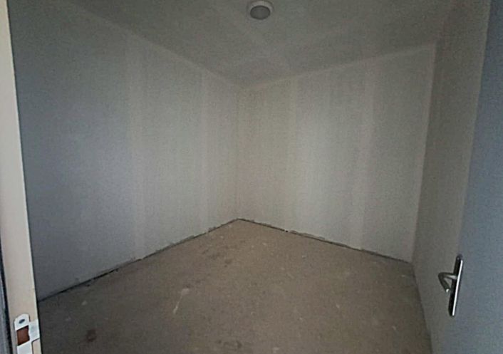 location Cave Bessan