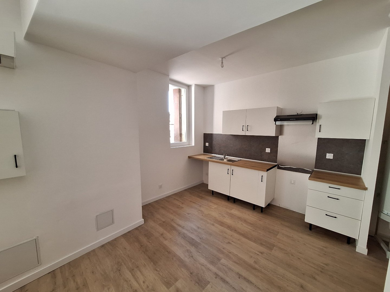 location Maison Servian - Photo 1