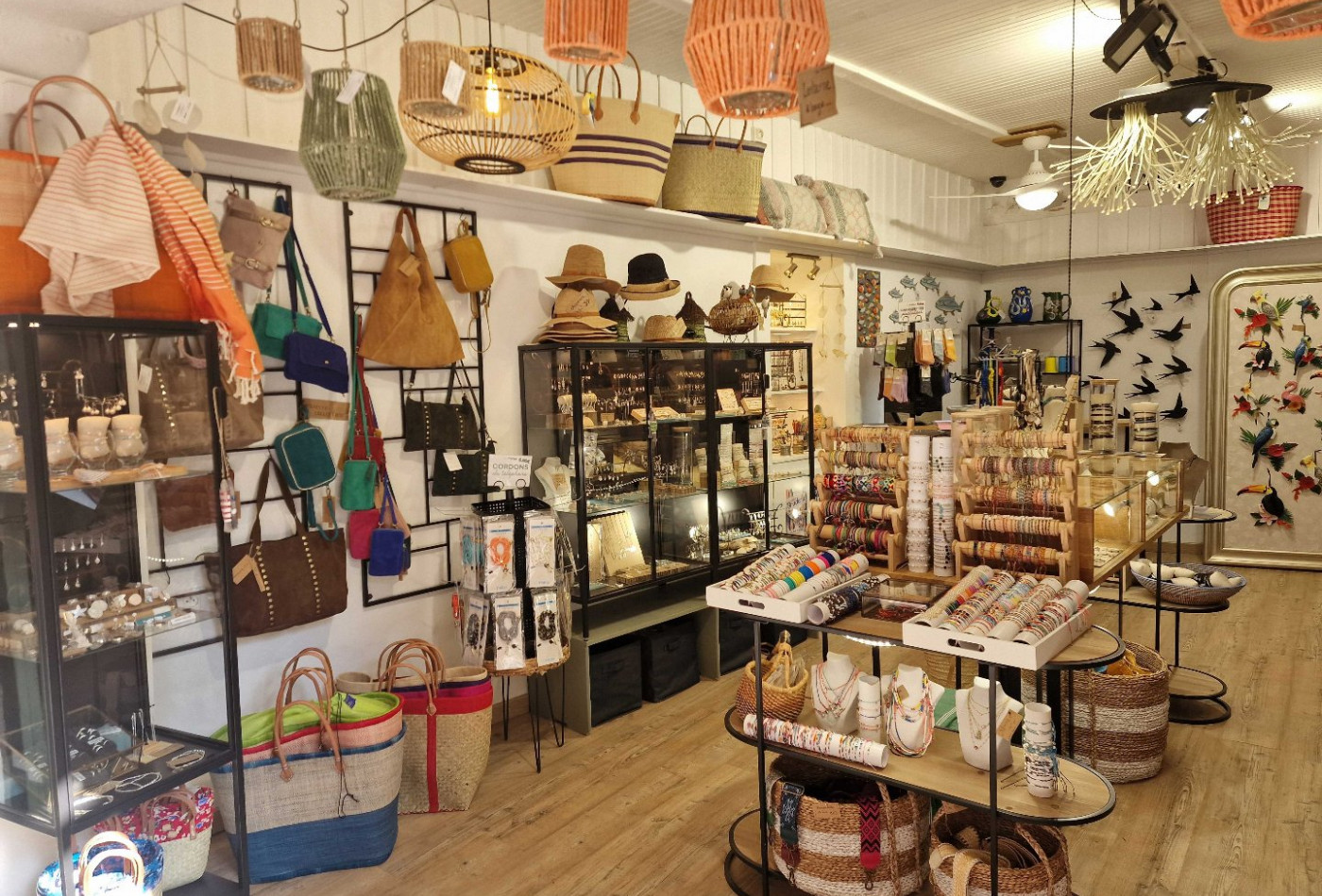 vente Bijouterie et accessoires Pezenas - Photo 2