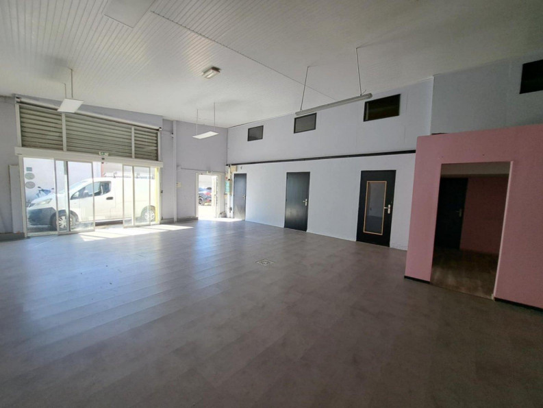 location Locaux d'activité Agde - Photo 1