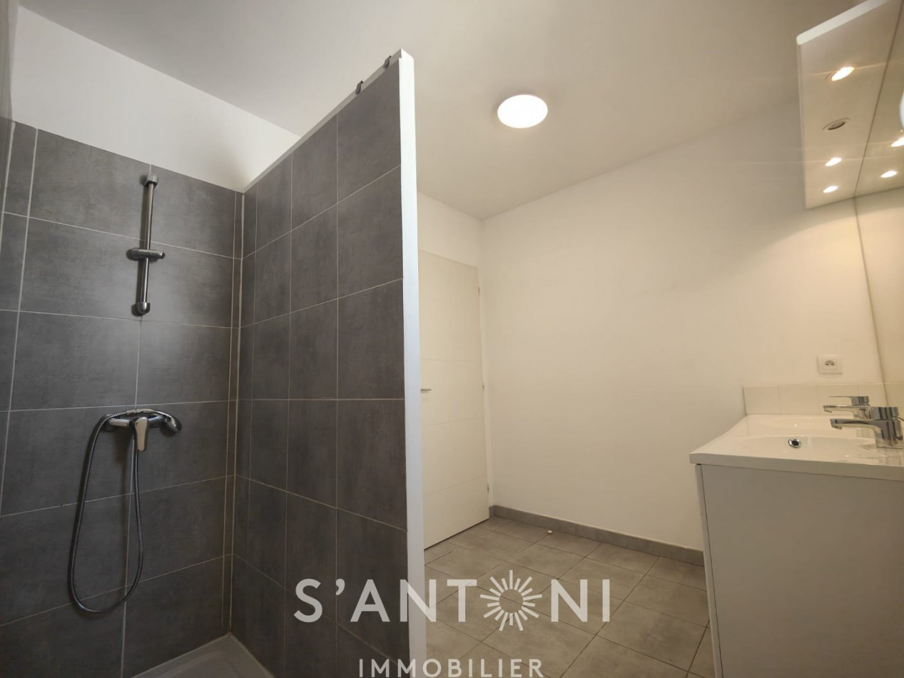 vente Maison Pinet - Photo 10