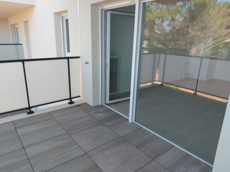 location Appartement Marseillan - Photo 2