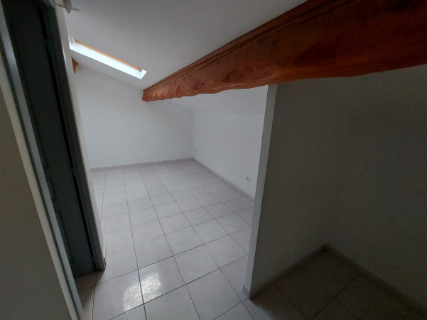 sale Immeuble Meze - Photo 9