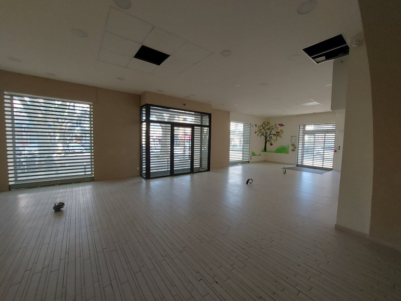 location Local commercial Montagnac - Photo 1