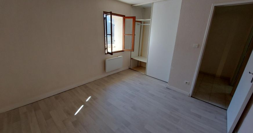 location Appartement Pomerols